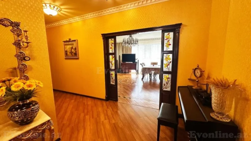 Satılır 3 otaqlı Mənzil Yeni tikili 128 m² 28 May m. - şəkil 3