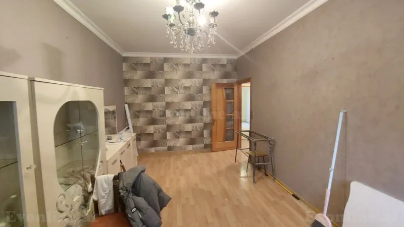 Satılır 3 otaqlı Mənzil Köhnə tikili 70 m² 7-ci mikrorayon - şəkil 3