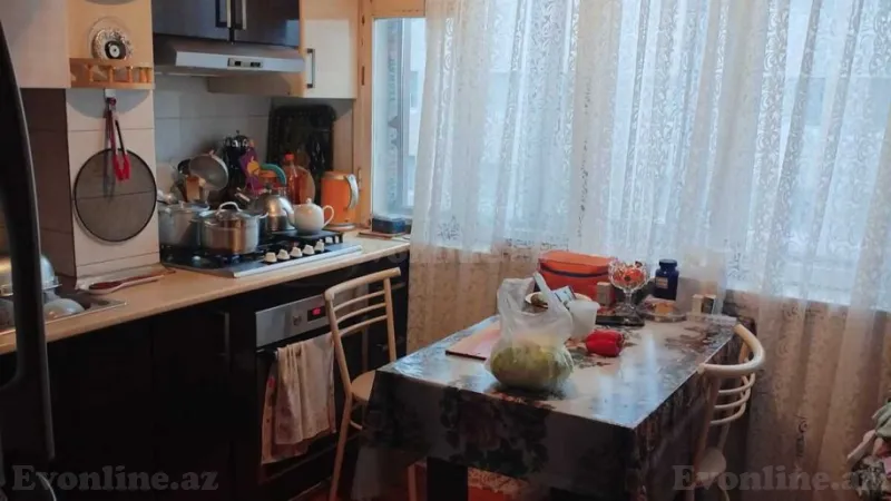 Satılır 2 otaqlı Mənzil Köhnə tikili 65 m² 8-ci mikrorayon - şəkil 7