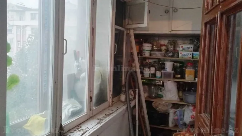 Satılır 2 otaqlı Mənzil Köhnə tikili 65 m² 8-ci mikrorayon - şəkil 10