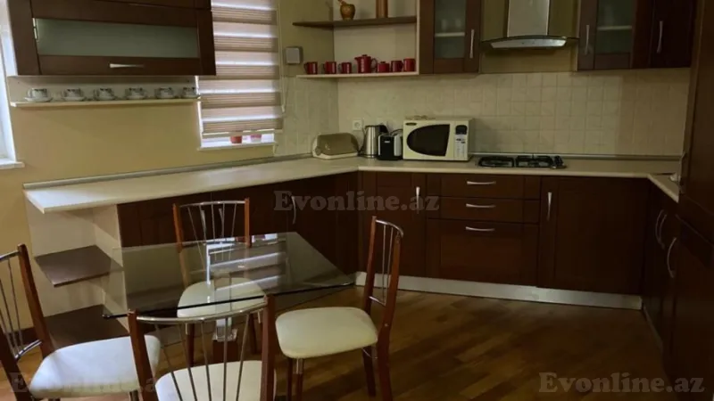 Kirayə verilir 2 otaqlı Mənzil Köhnə tikili 60 m² İçərişəhər m. - şəkil 3