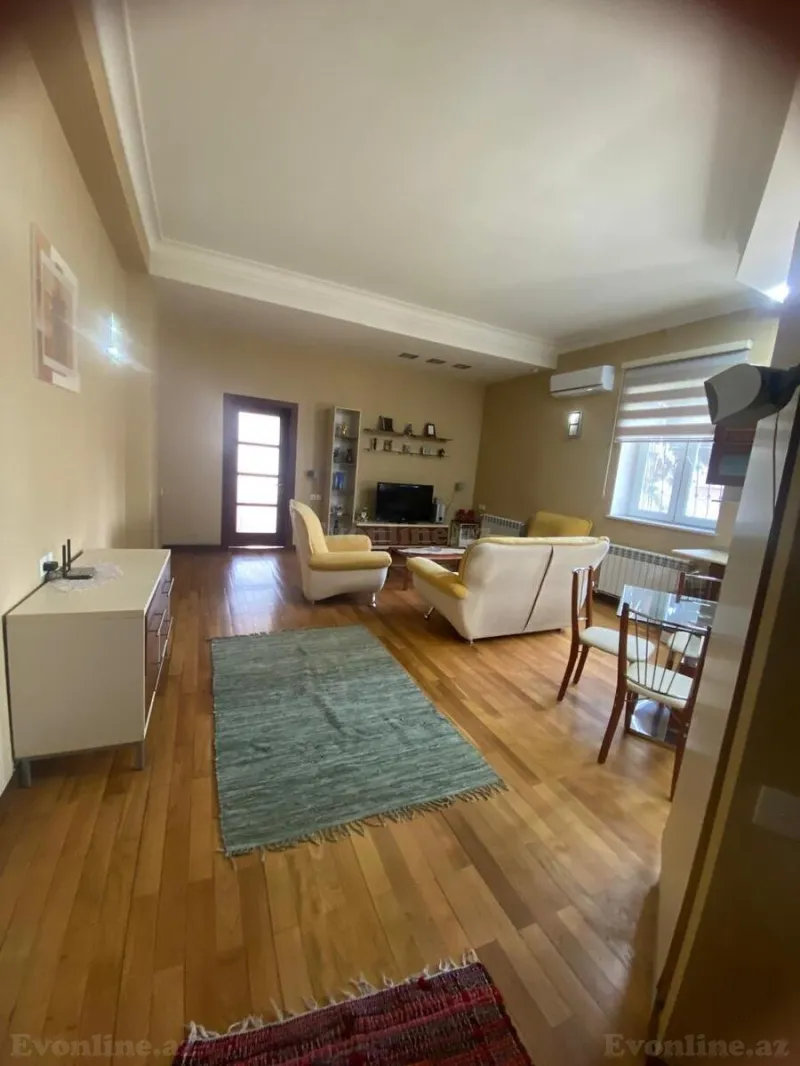 Kirayə verilir 2 otaqlı Mənzil Köhnə tikili 60 m² İçərişəhər m. - şəkil 4