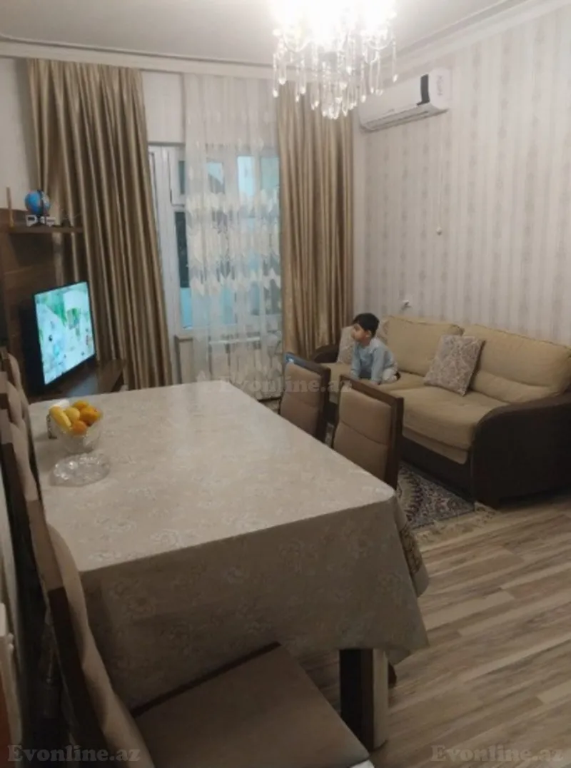 2 otaqlı Mənzil 65 m² 8-ci mikrorayon Satılır