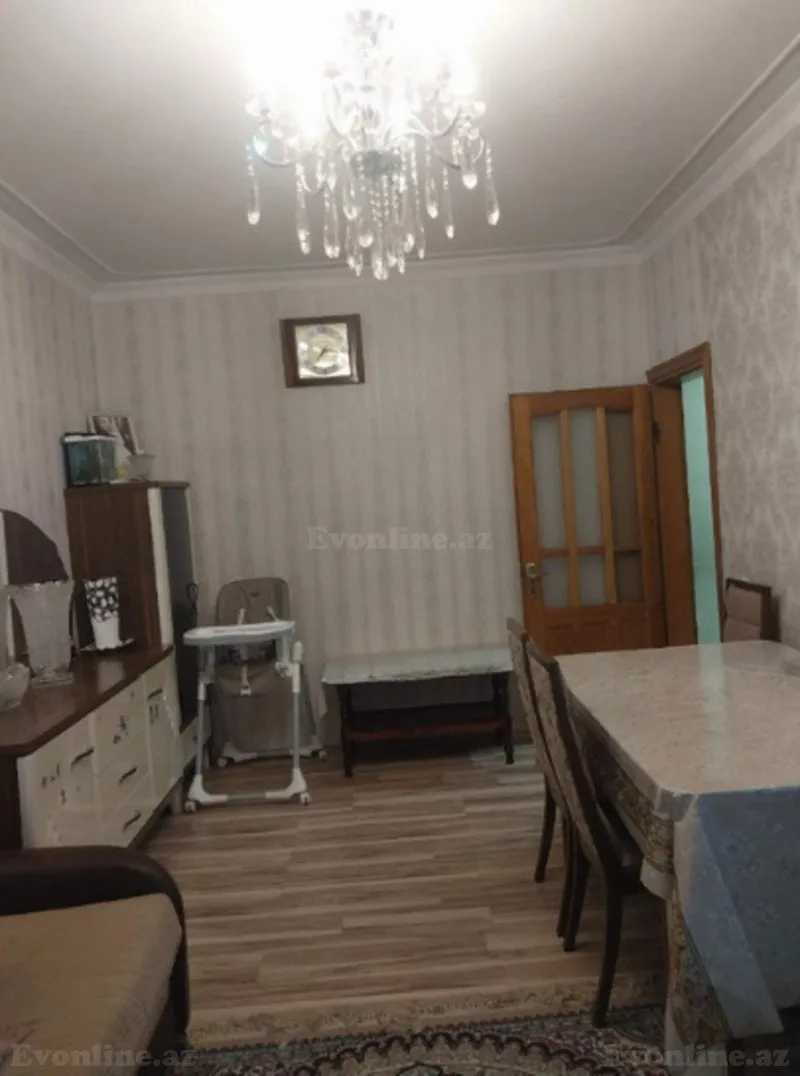 Satılır 2 otaqlı Mənzil Köhnə tikili 65 m² 8-ci mikrorayon - şəkil 5