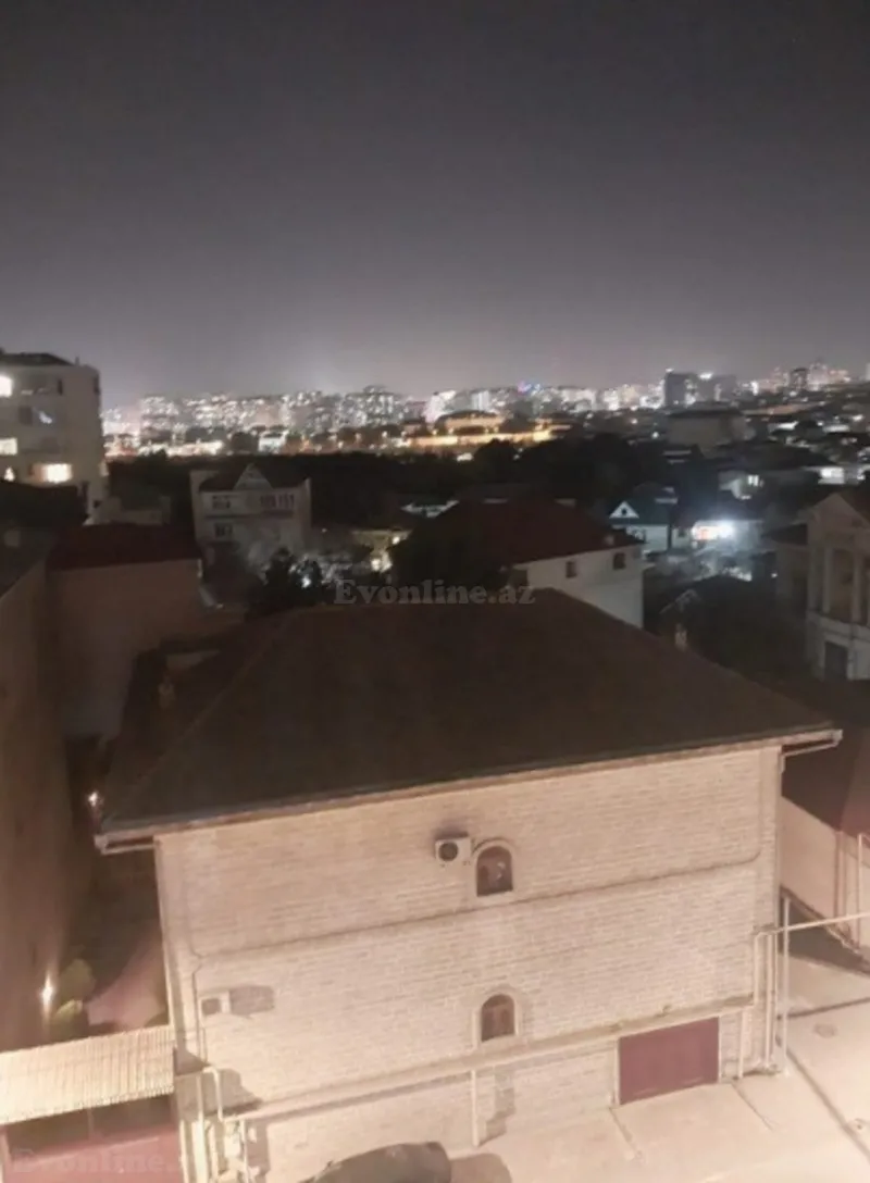 Satılır 2 otaqlı Mənzil Köhnə tikili 65 m² 8-ci mikrorayon - şəkil 15