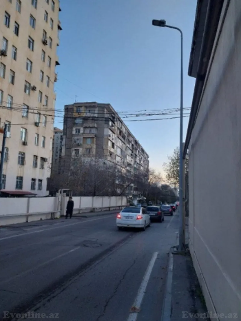 Satılır 2 otaqlı Mənzil Köhnə tikili 65 m² 8-ci mikrorayon - şəkil 18