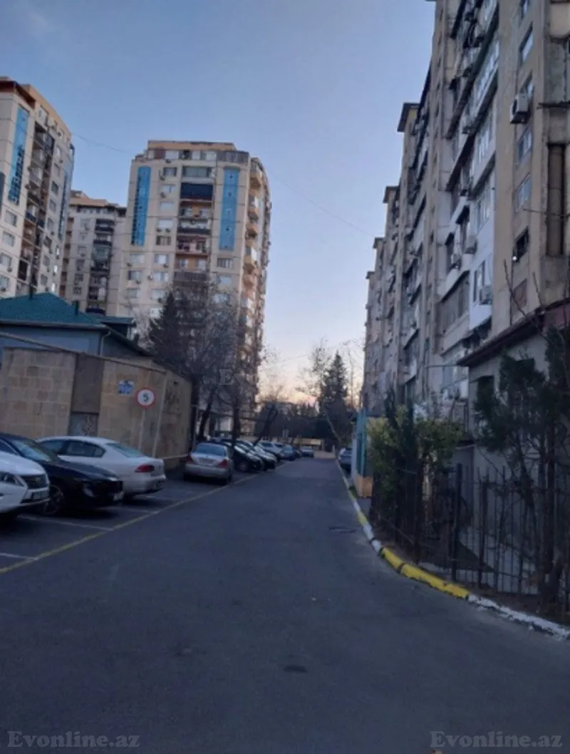 Satılır 2 otaqlı Mənzil Köhnə tikili 65 m² 8-ci mikrorayon - şəkil 20