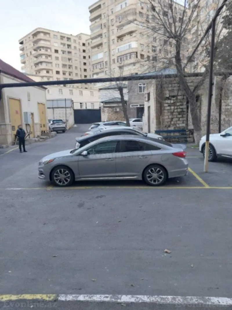 Satılır 2 otaqlı Mənzil Köhnə tikili 65 m² 8-ci mikrorayon - şəkil 21