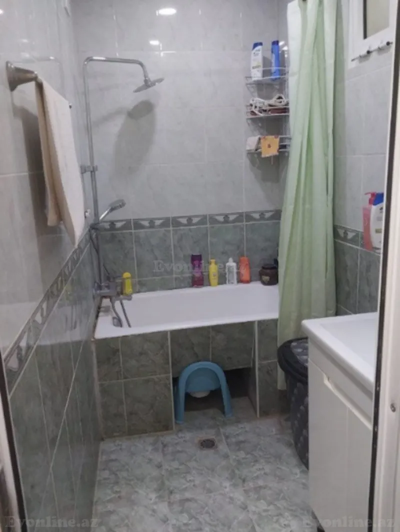 Satılır 2 otaqlı Mənzil Köhnə tikili 65 m² 8-ci mikrorayon - şəkil 23