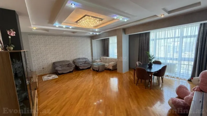4 otaqlı Mənzil 260 m² Nəriman Nərimanov m. Satılır