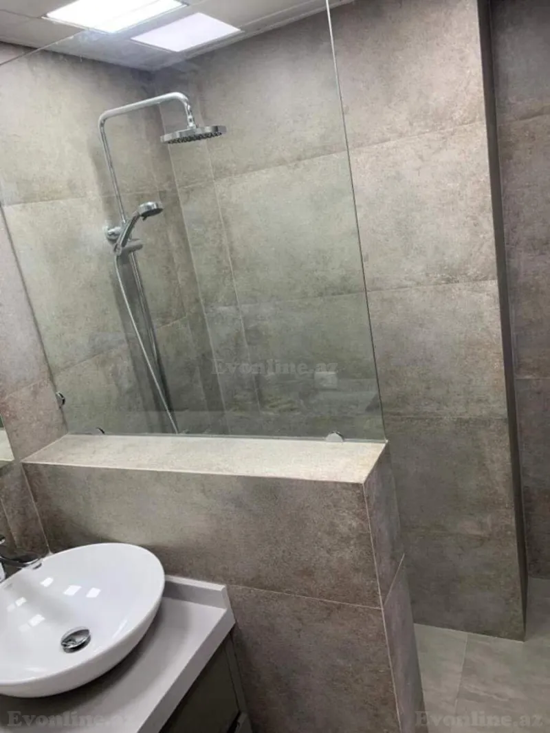 Kirayə verilir 3 otaqlı Mənzil Yeni tikili 100 m² Səbail r. - şəkil 6