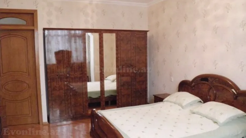 Kirayə verilir 2 otaqlı Mənzil Köhnə tikili 60 m² Sahil m. - şəkil 3