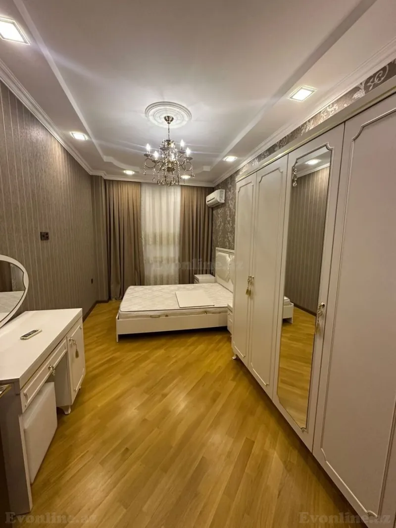4 otaqlı Mənzil 200 m² Xətai m. Kirayə verilir