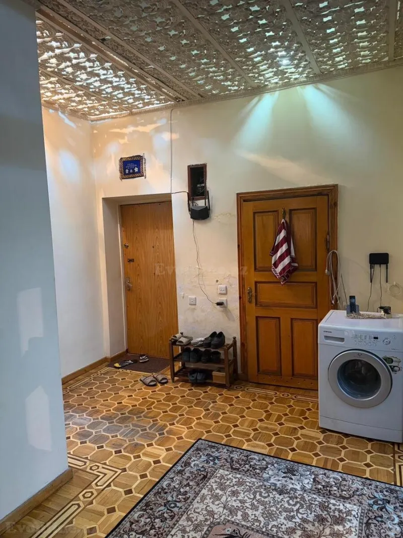 4 otaqlı Mənzil 120 m² Nəsimi r. Satılır