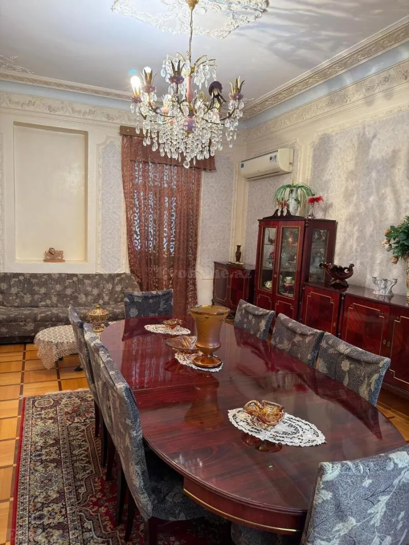 Satılır 4 otaqlı Mənzil Köhnə tikili 120 m² Nəsimi r. - şəkil 3