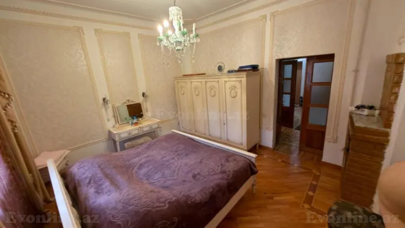 Satılır 4 otaqlı Mənzil Köhnə tikili 120 m² Nəsimi r. - şəkil 5