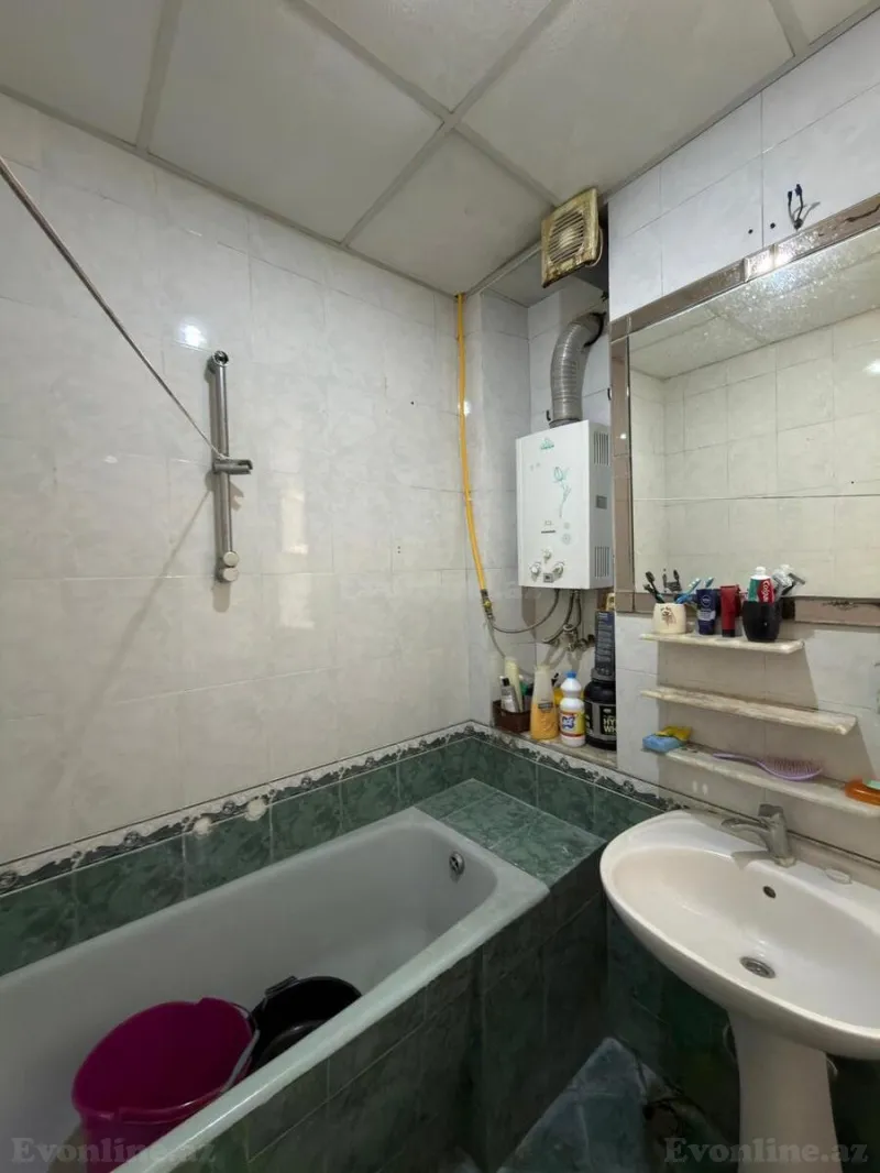 Satılır 4 otaqlı Mənzil Köhnə tikili 120 m² Nəsimi r. - şəkil 11