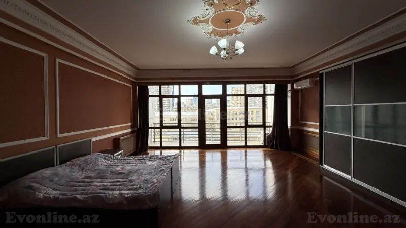 Satılır 5 otaqlı Mənzil Yeni tikili 340 m² 28 May m. - şəkil 13