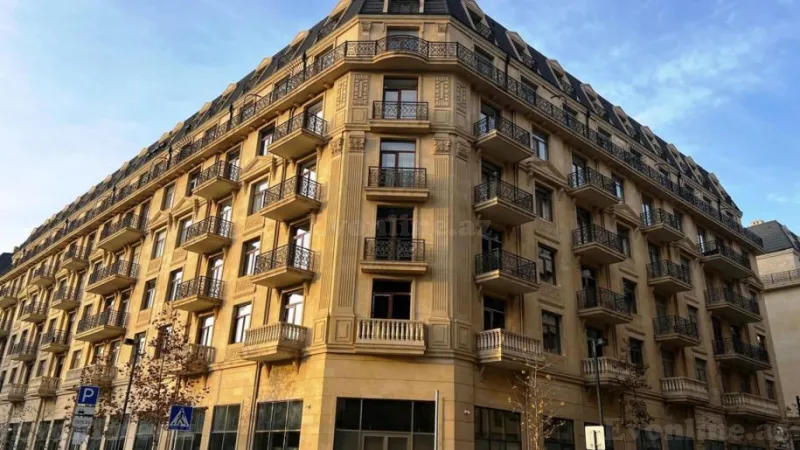 Satılır 3 otaqlı Mənzil Yeni tikili 138 m² Xətai r. - şəkil 2