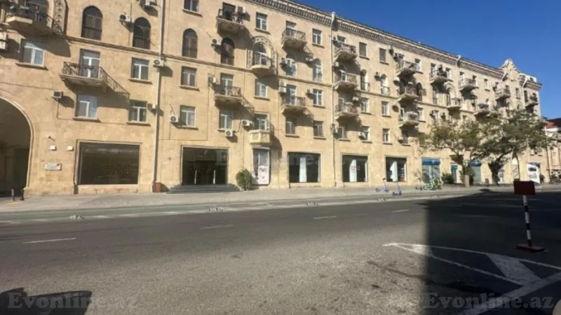 2 otaqlı Mənzil 58 m² 28 May m. Satılır