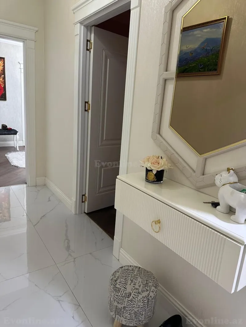 Satılır 3 otaqlı Mənzil Köhnə tikili 120 m² Memar Əcəmi m. - şəkil 4