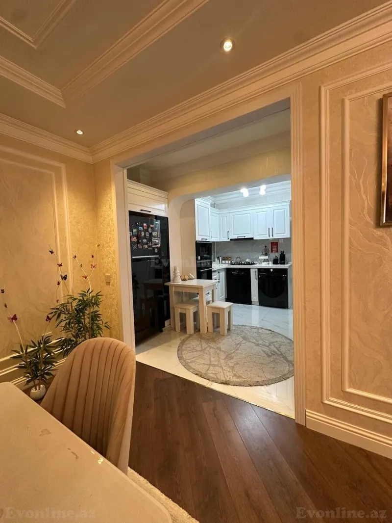 Satılır 3 otaqlı Mənzil Köhnə tikili 120 m² Memar Əcəmi m. - şəkil 8