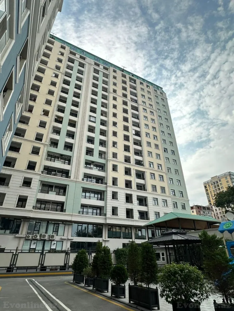 4 otaqlı Mənzil 185 m² Nəsimi r. Satılır