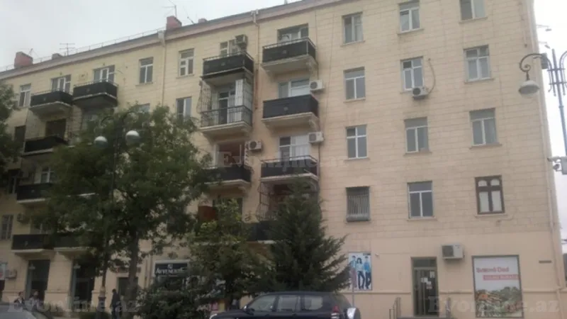 2 otaqlı Mənzil 88 m² Sahil m. Kirayə verilir