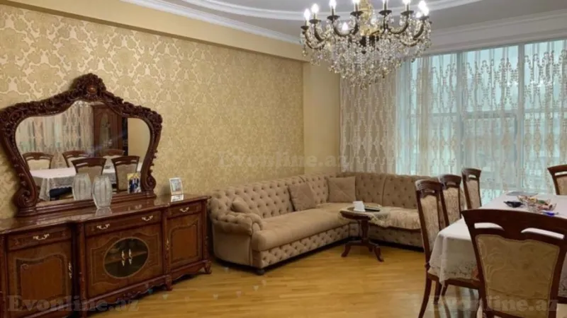 4 otaqlı Mənzil 170 m² Nizami m. Kirayə verilir
