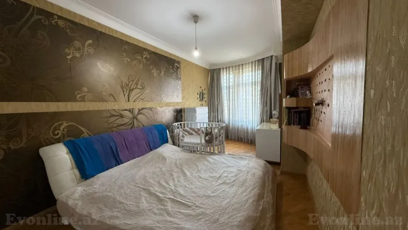 3 otaqlı Mənzil 107 m² Nizami m. Satılır