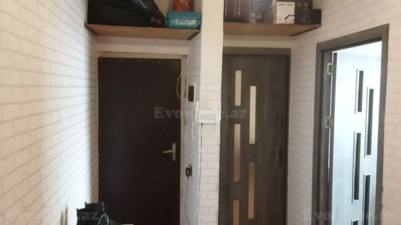 Satılır 3 otaqlı Mənzil Köhnə tikili 62 m² Qaradağ r. - şəkil 2