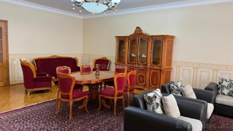 Kirayə verilir 4 otaqlı Mənzil Yeni tikili 200 m² Nizami m. - şəkil 3