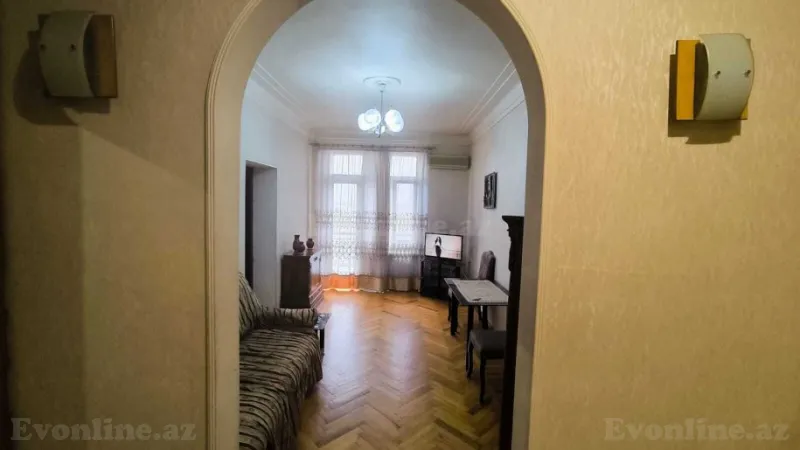 Kirayə verilir 2 otaqlı Mənzil Köhnə tikili 60 m² 28 May m. - şəkil 4