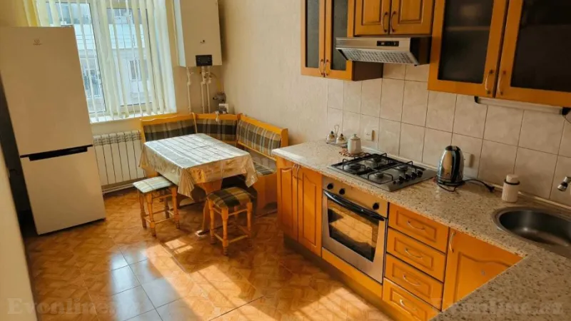 Kirayə verilir 2 otaqlı Mənzil Köhnə tikili 60 m² 28 May m. - şəkil 7