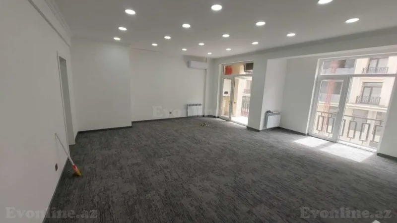 12 otaqlı Ofis 470 m² Nəsimi r. Kirayə verilir