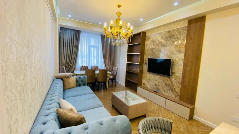2 otaqlı Mənzil 65 m² Gənclik m. Kirayə verilir
