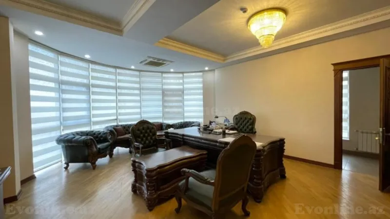 Kirayə verilir Ofis 185 m² Xətai m.