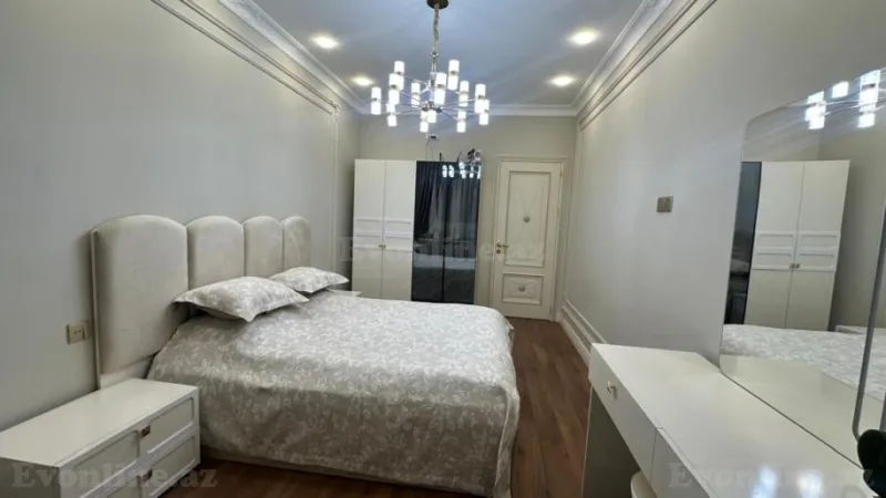 Satılır 3 otaqlı Mənzil Yeni tikili 150 m² Elmlər Akademiyası m. - şəkil 6