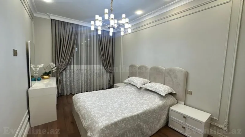 Satılır 3 otaqlı Mənzil Yeni tikili 150 m² Elmlər Akademiyası m. - şəkil 14