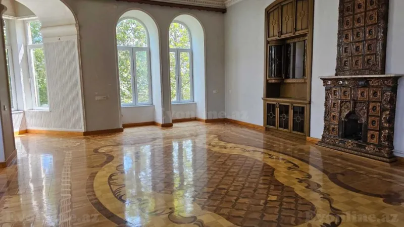 Satılır 4 otaqlı Mənzil Köhnə tikili 185 m² İçərişəhər m. - şəkil 5