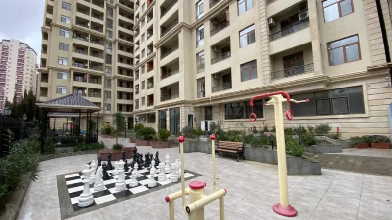 Kirayə verilir 3 otaqlı Mənzil Yeni tikili 120 m² 28 May m.