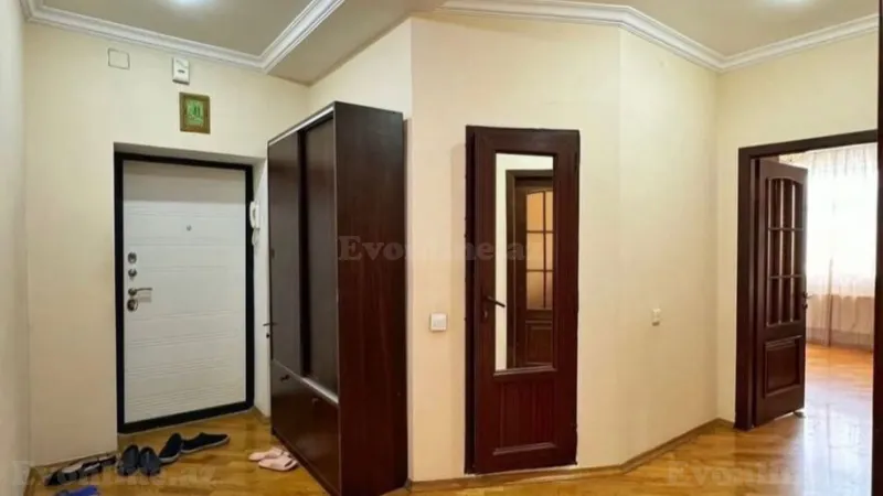 Kirayə verilir 3 otaqlı Mənzil Yeni tikili 120 m² 28 May m. - şəkil 8