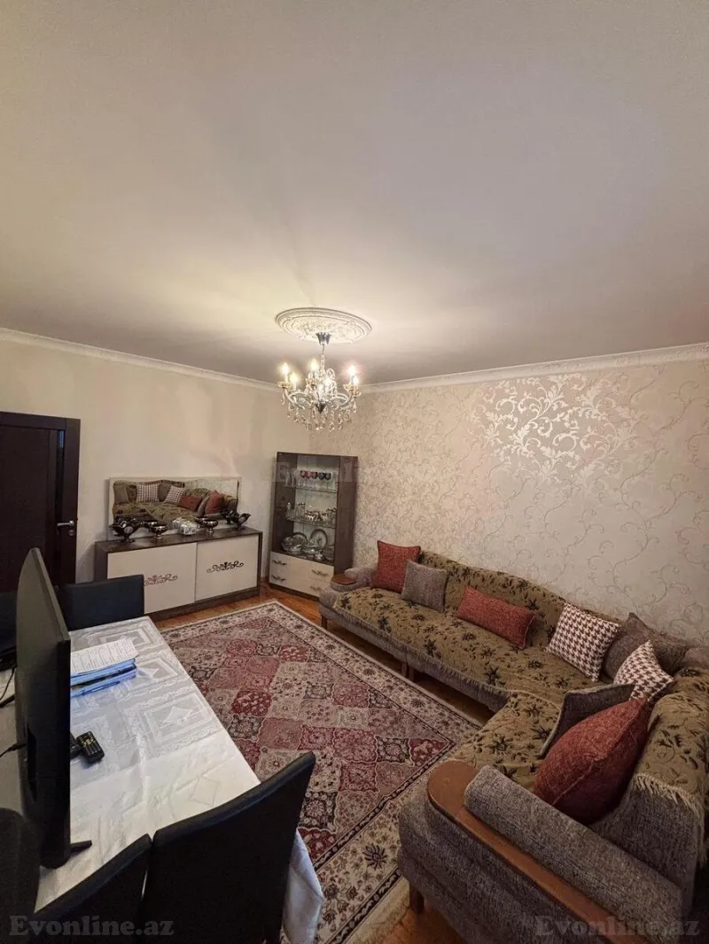 Satılır 3 otaqlı Mənzil Köhnə tikili 70 m² Sumqayıt