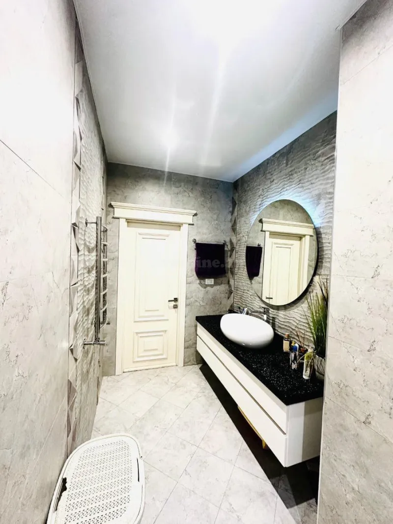 Satılır 3 otaqlı Mənzil Yeni tikili 137 m² Nəriman Nərimanov m. - şəkil 21