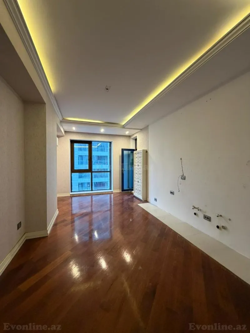 Satılır 3 otaqlı Mənzil Yeni tikili 190 m² Xətai r. - şəkil 10