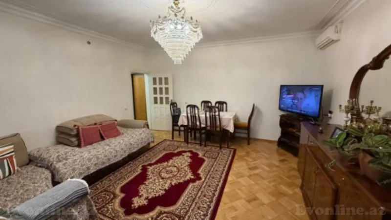 Satılır 2 otaqlı Mənzil Köhnə tikili 60 m² Səbail r. - şəkil 5