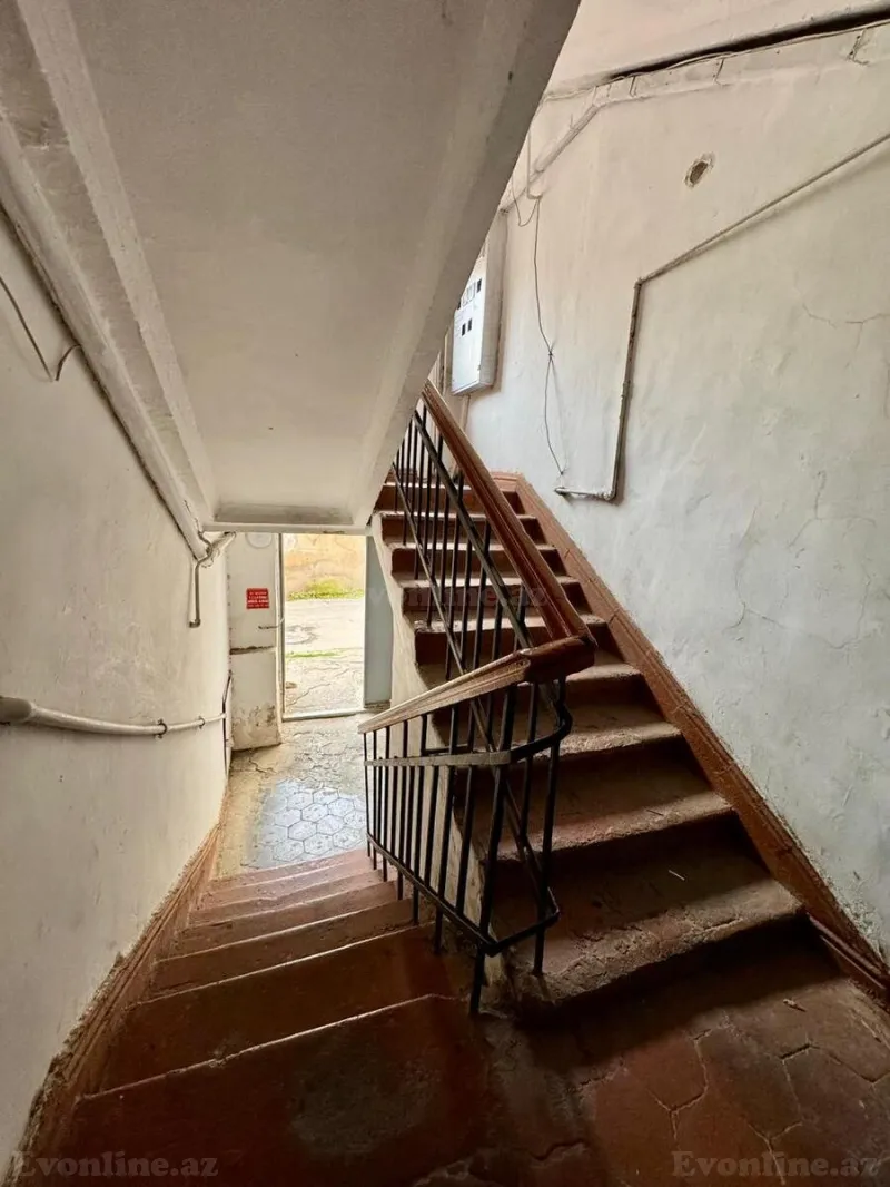 Kirayə verilir 1 otaqlı Mənzil Köhnə tikili 30 m² Yasamal - şəkil 2