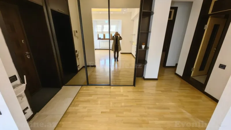 Satılır 3 otaqlı Mənzil Köhnə tikili 100 m² Sahil m. - şəkil 8