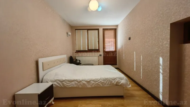 Satılır 3 otaqlı Mənzil Köhnə tikili 100 m² Sahil m. - şəkil 17