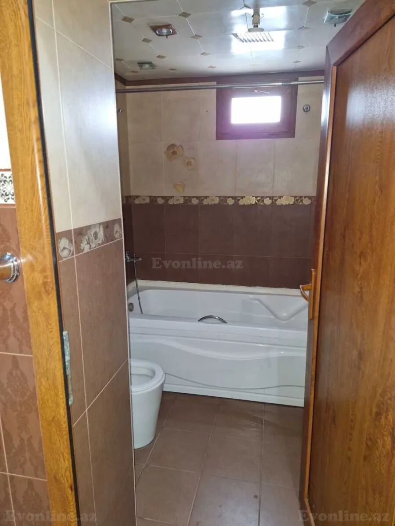 Kirayə verilir 3 otaqlı Mənzil Köhnə tikili 150 m² Sahil m. - şəkil 22